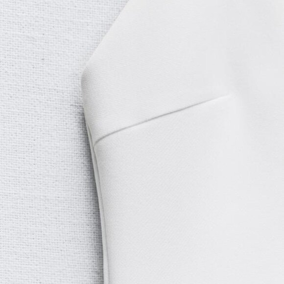 WHITE HALTER TOP DRESS - Picture 6 of 9